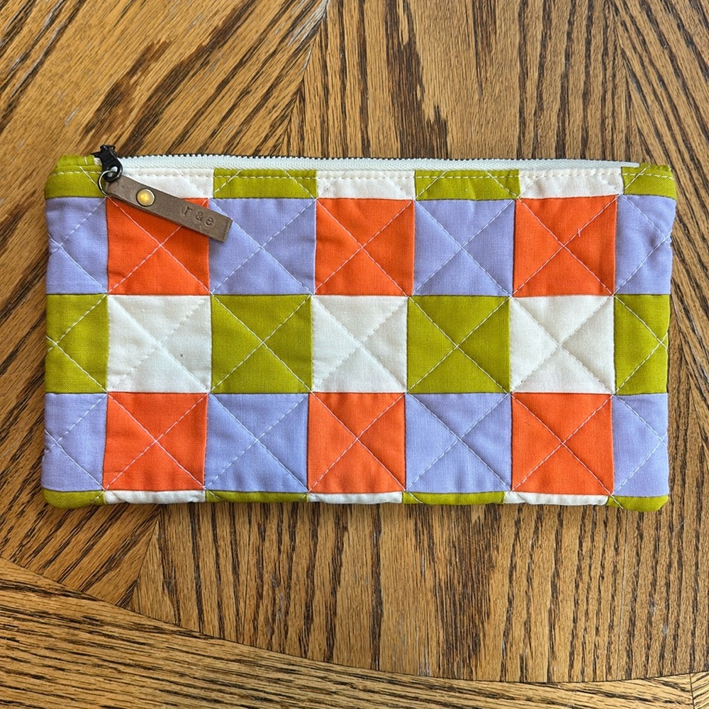 Ruth & Esther pouch tombow size. New!